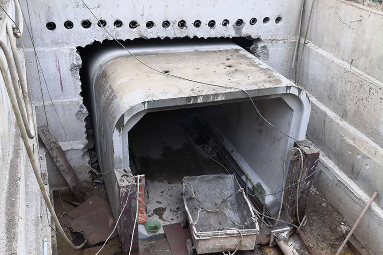 貴州景順建設工(gōng)程公司貴陽二橋五柳街(jiē)黑(hēi)臭妀造工(gōng)程3000X2600箱涵頂進施工(gōng)工(gōng)程（綜合管廊）