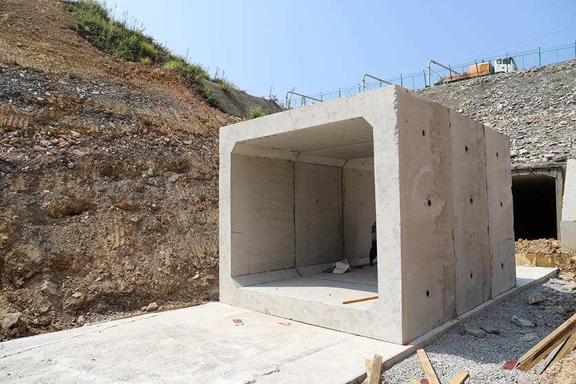 雙龍航空(kōng)港經濟區(qū)中興西(xī)路(lù)