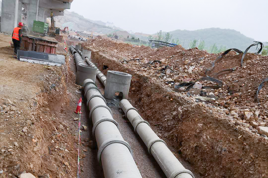 中鐵(tiě)一(yī)局廣州分(fēn)公司貴安新區(qū)東(dōng)縱線吉利大(dà)道(dào)項目（檢查井）